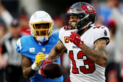 Tampa Bay Buccaneers v Los Angeles Chargers