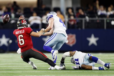 Tampa Bay Buccaneers v Dallas Cowboys